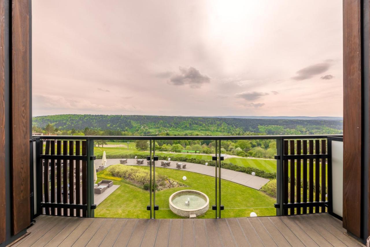 Hotel Arłamów Εξωτερικό φωτογραφία
