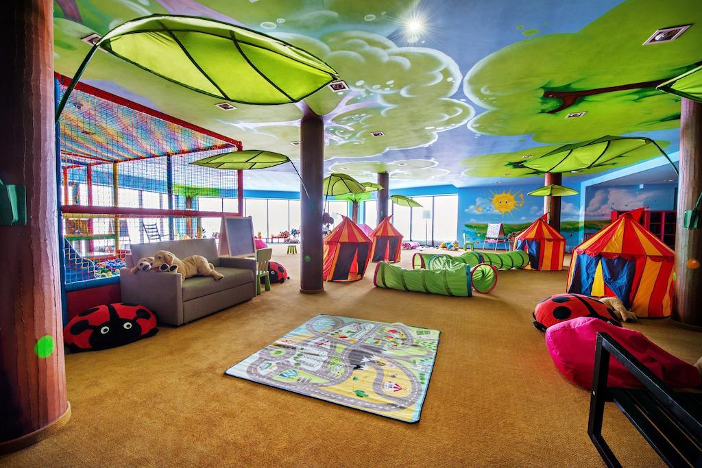 Hotel Arłamów Εξωτερικό φωτογραφία